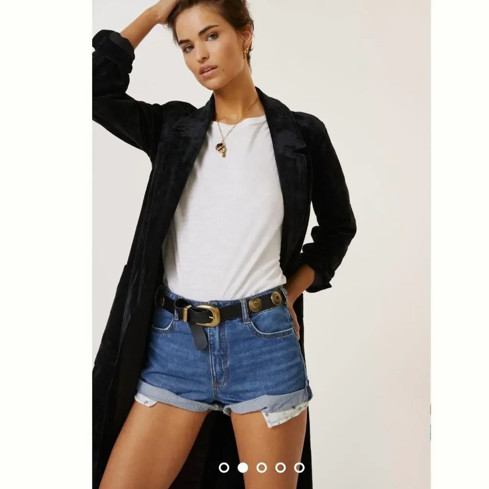 Anthropologie Pilcro Relaxed Denim Shorts Size 32
